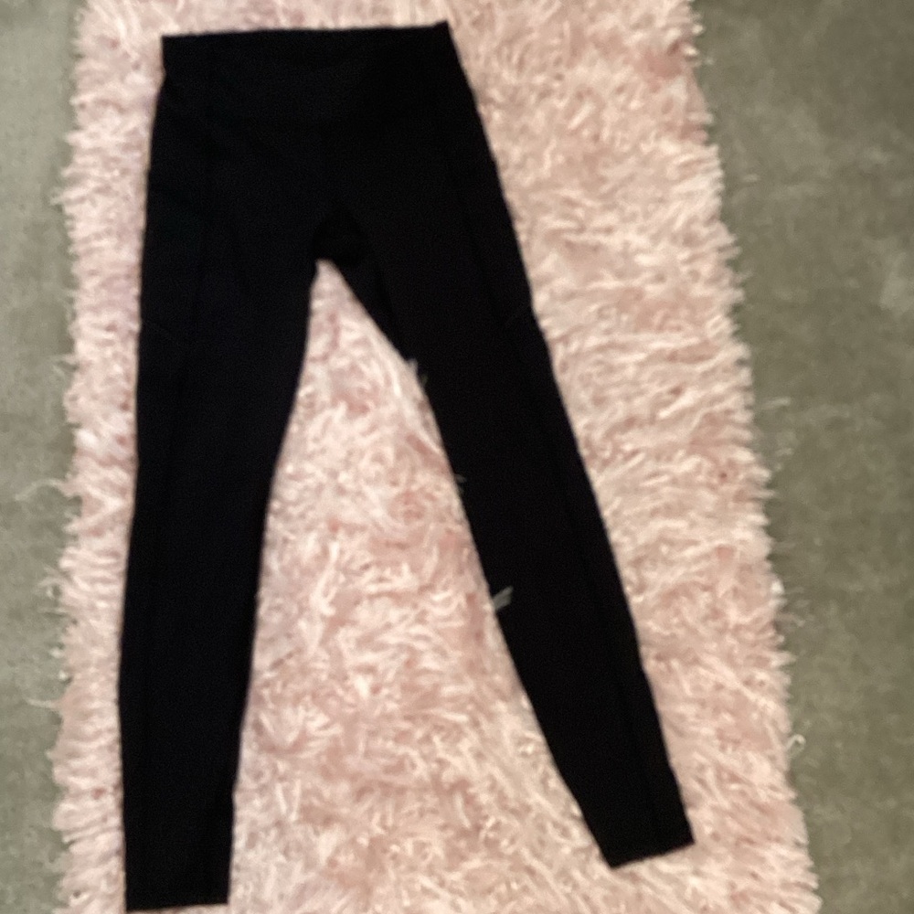 Women”s Lululemon Black Leggings